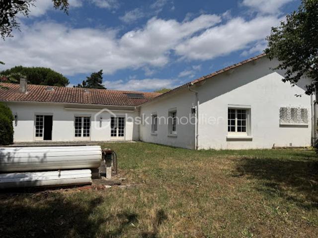 Maison vente à Saint-Seurin-sur-l'Isle, Gironde