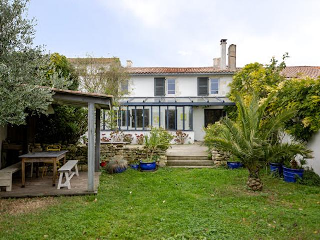 Maison vente à La Rochelle, Loix