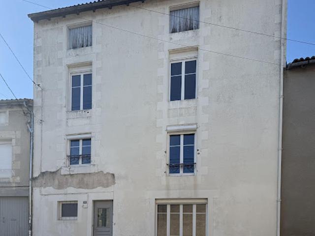 Maison vente à Poitiers, Neuville-de-poitou