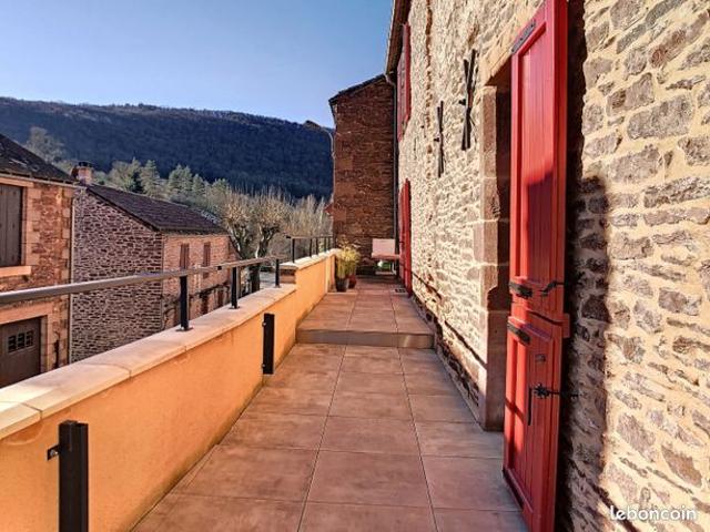 Maison vente à Millau, Combret