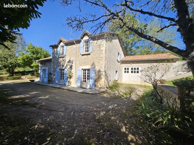 Maison vente à Nontron, Thiviers