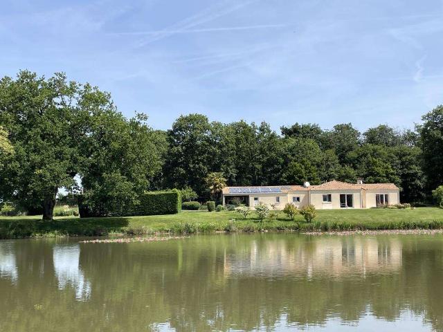 Maison vente à La Roche-sur-Yon, Saint-prouant