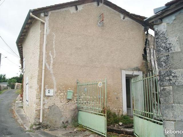 Maison vente à Angoulême, Montboyer