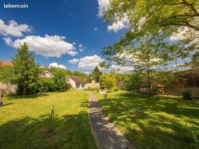 Maison vente à Fontainebleau, Saint-pierre-lès-nemours