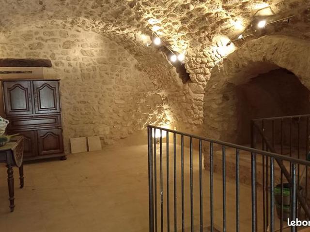 Maison vente à Apt, Saint-martin-de-la-brasque