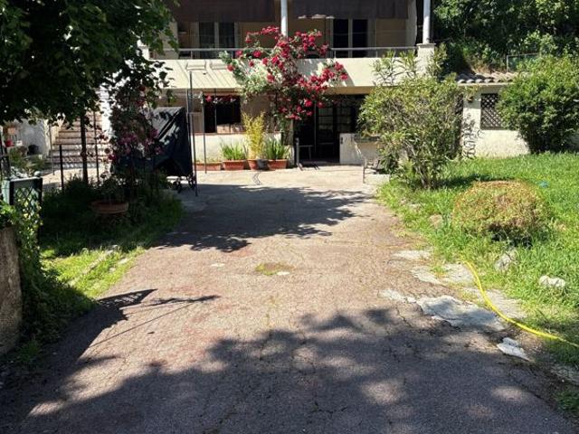 Maison vente à Nice, Drap