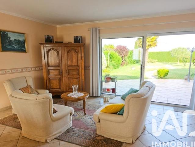 Maison vente à Saintes, La Vallée