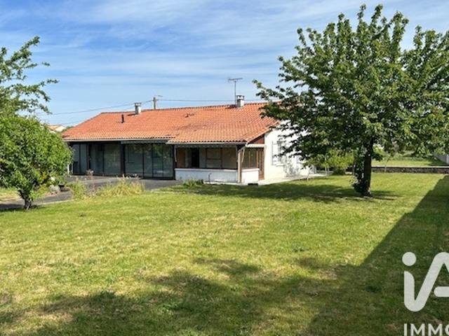 Maison vente à Niort, Magné