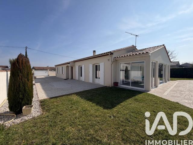 Maison vente à Confolens, Vars