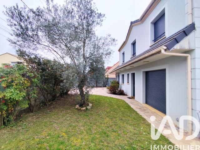Maison vente à Palaiseau, La Ville-du-bois