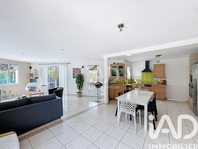 Maison vente à Libourne, Francs