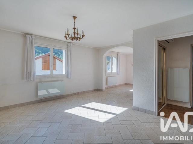 Maison vente à Grenoble, Vif