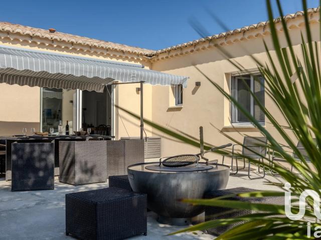 Maison vente à Carpentras, Grillon
