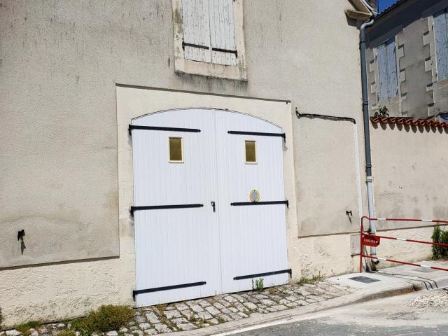 Maison vente à Saint-Jean-d'Angély, Matha