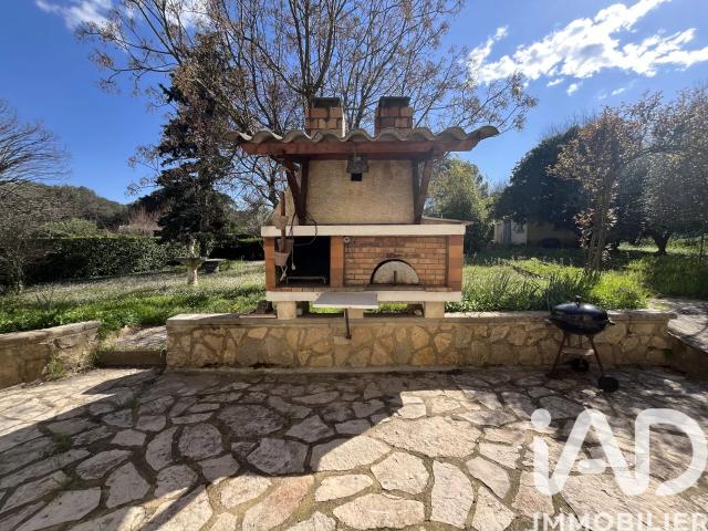 Maison vente à Nîmes, Sabran