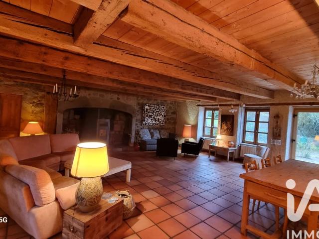 Maison vente à Issoire, Saint-sauves-d'auvergne