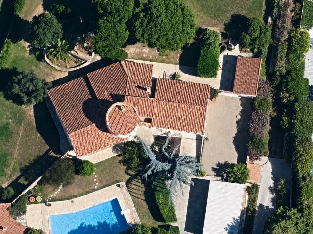 Maison vente à Narbonne, Névian