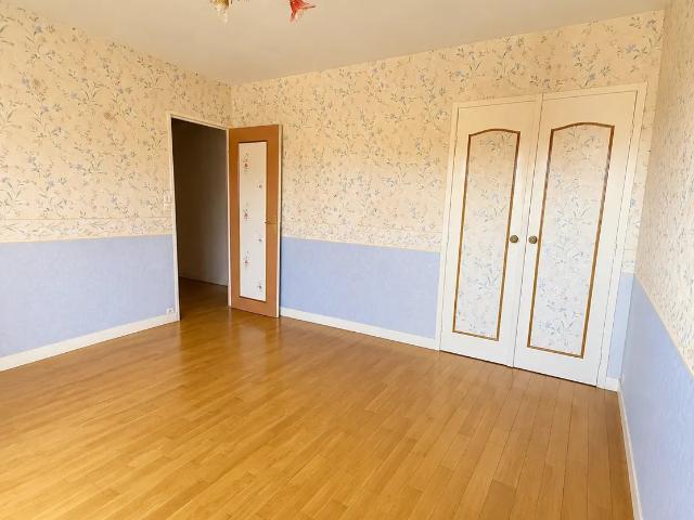 Maison vente à Épernay, Ay