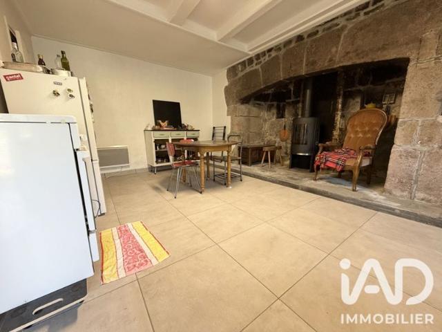 Maison vente à Mauriac, Moussages