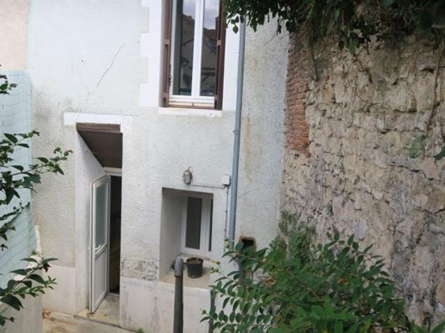 Maison vente à Montmorillon, Nalliers