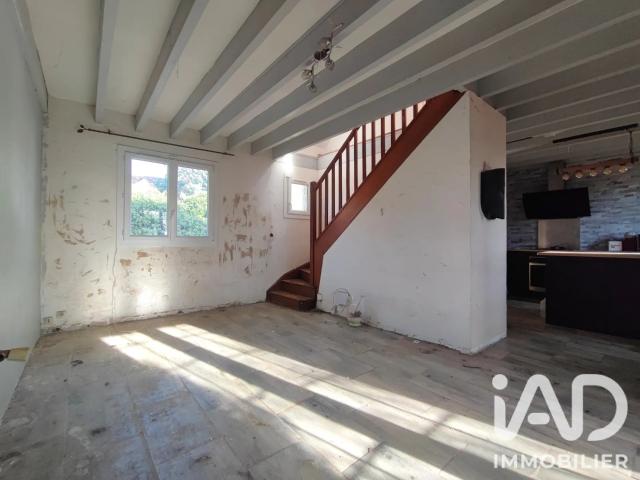 Maison vente à Fresneaux-Montchevreuil, Montchevreuil