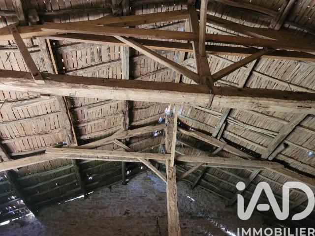 Maison vente à Confolens, Le Bouchage
