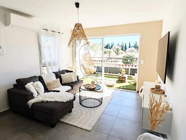 Maison vente à Nîmes, Uchaud