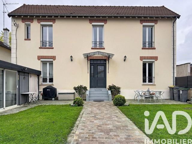 Maison vente à Saint-Germain-en-Laye, Saint-germain-en-laye