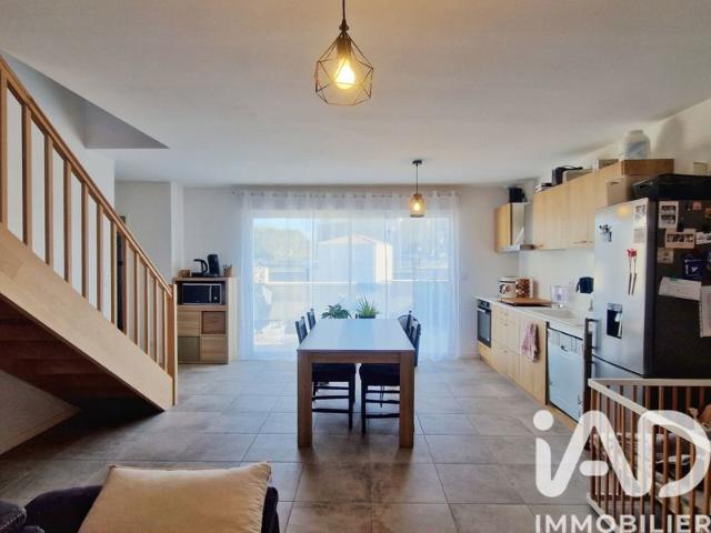 Maison vente à Angoulême, Aignes-et-puypéroux