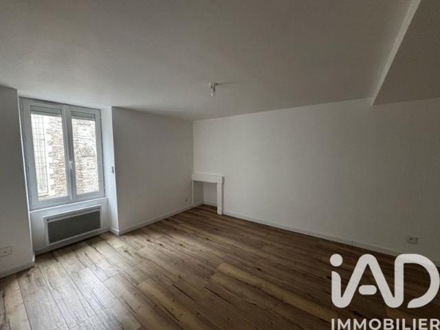 Maison vente à Angers, Étriché