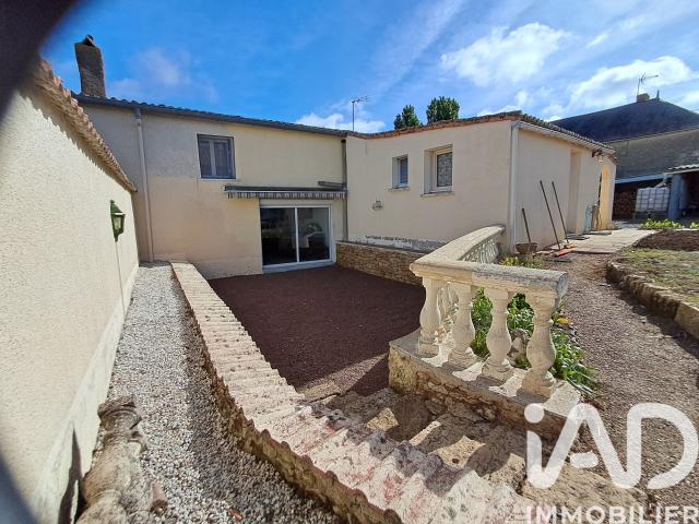 Maison vente à Bressuire, Sainte-verge