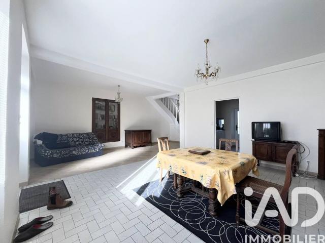 Maison vente à Riom, Giat