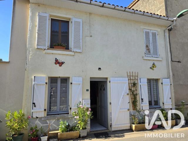 Maison vente à Thiers, Seychalles