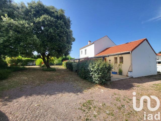 Maison vente à Le Champ-saint-père