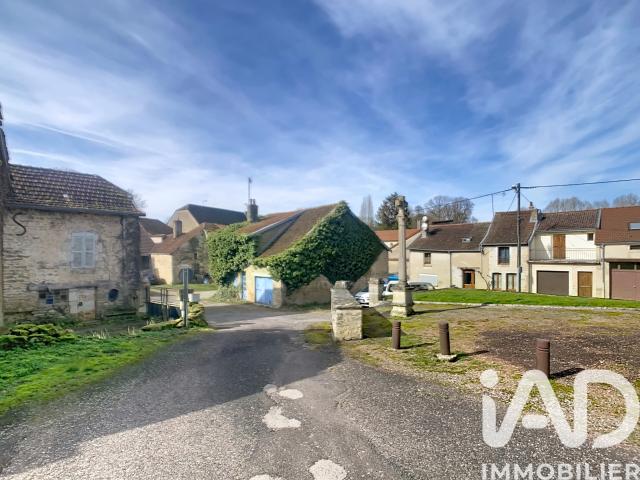 Maison vente à Montmorillon, Brigueil-le-chantre