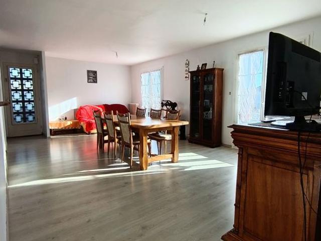 Maison vente à Bourges, Levet