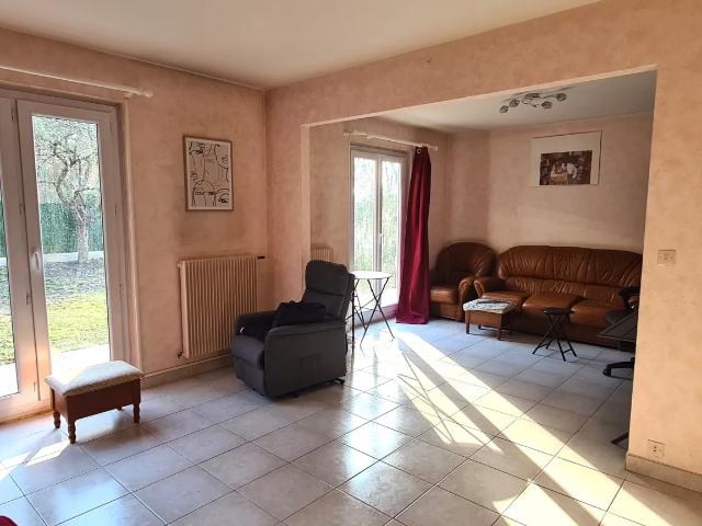 Maison vente à Melun, Savigny-le-temple