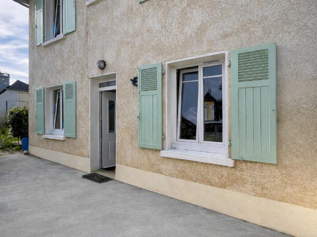 Maison vente à Pau, Abos