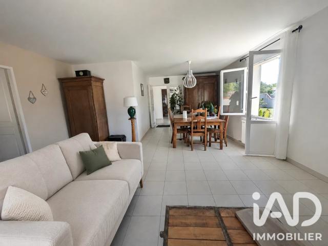 Maison vente à La Rochelle, Yves