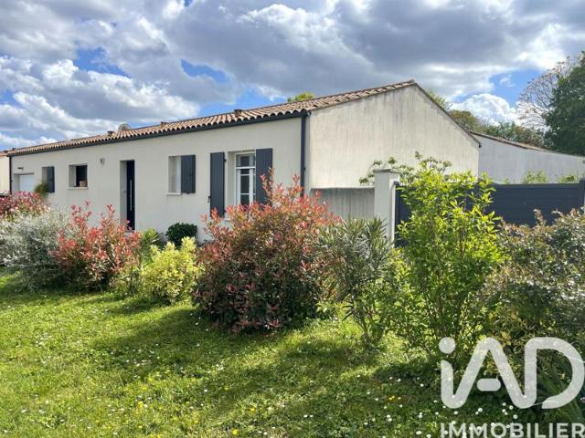 Maison vente à Saintes, La Vallée