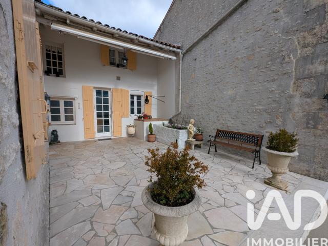 Maison vente à Saintes, Montils