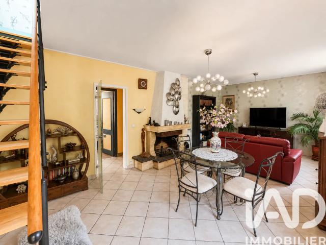 Maison vente à Palaiseau, Sainte-geneviève-des-bois