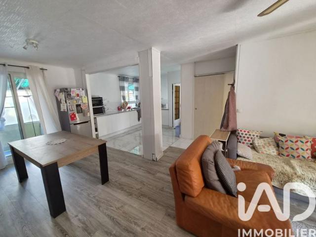 Maison vente à Céret, Caixas