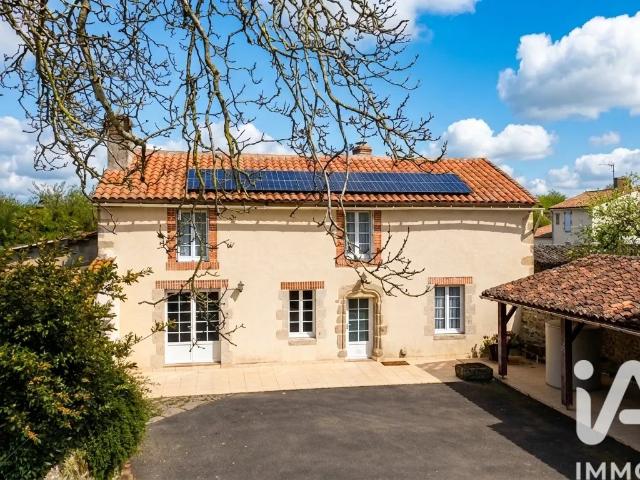 Maison vente à Parthenay, Lhoumois