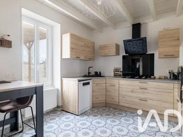 Maison vente à Saint-Jean-d'Angély, Poursay-garnaud