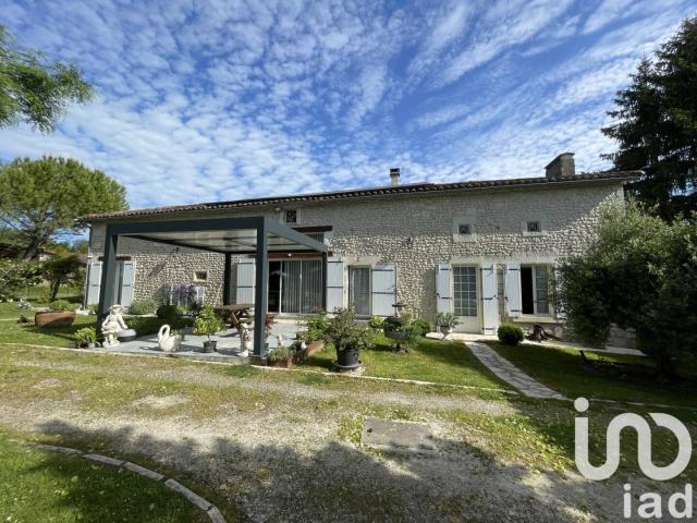 Maison vente à Saint-quentin-de-chalais