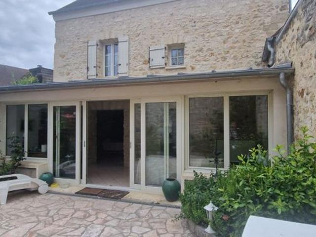 Maison vente à Pontoise, Avernes