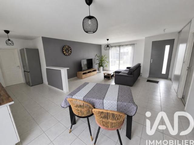 Maison vente à Angoulême, La Couronne