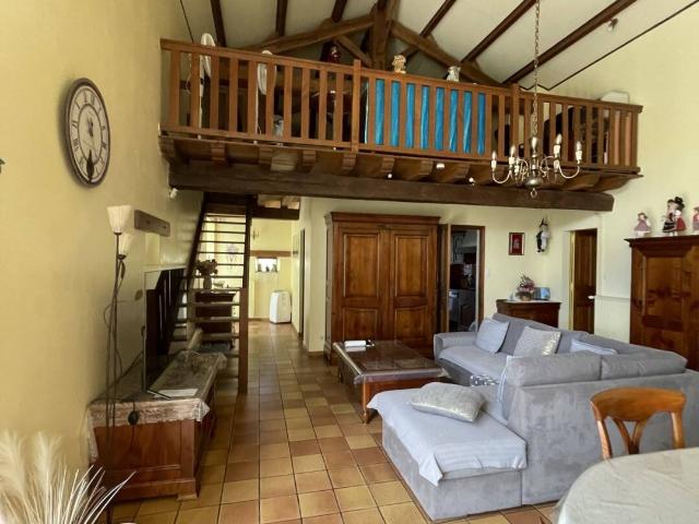 Maison vente à Saint-quentin-de-chalais