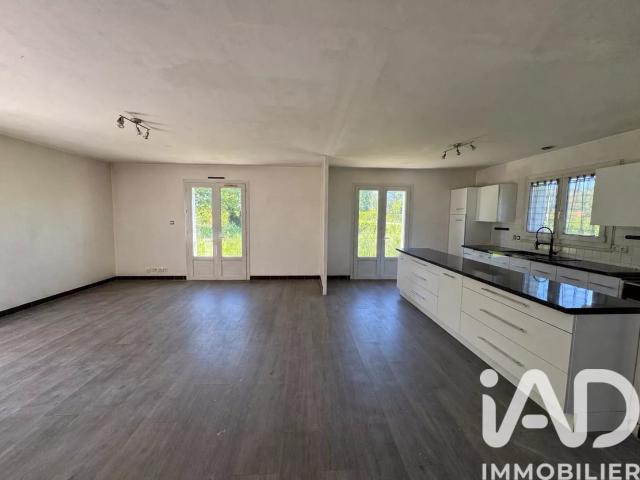 Maison vente à Jonzac, Bois